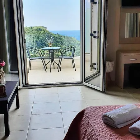 Lejlighed V&d Paleokastritsa